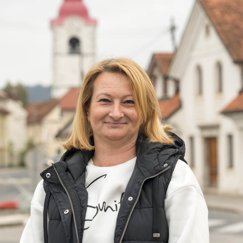Alenka Istenič